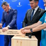 Piła zamiast nożyczek. Oficjalne otwarcie FabLab Małopolska